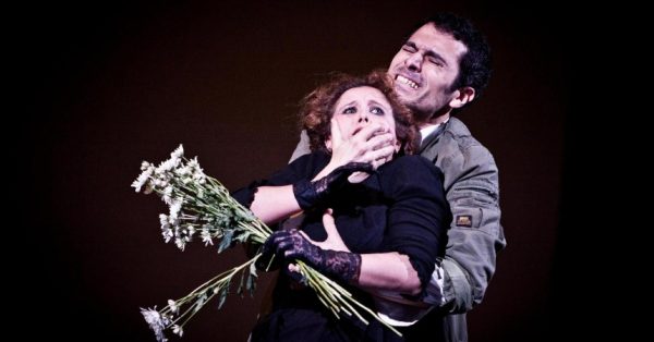 Selene Gandini e D'Alessandro in "Pilade", regia di Daniele Salvo